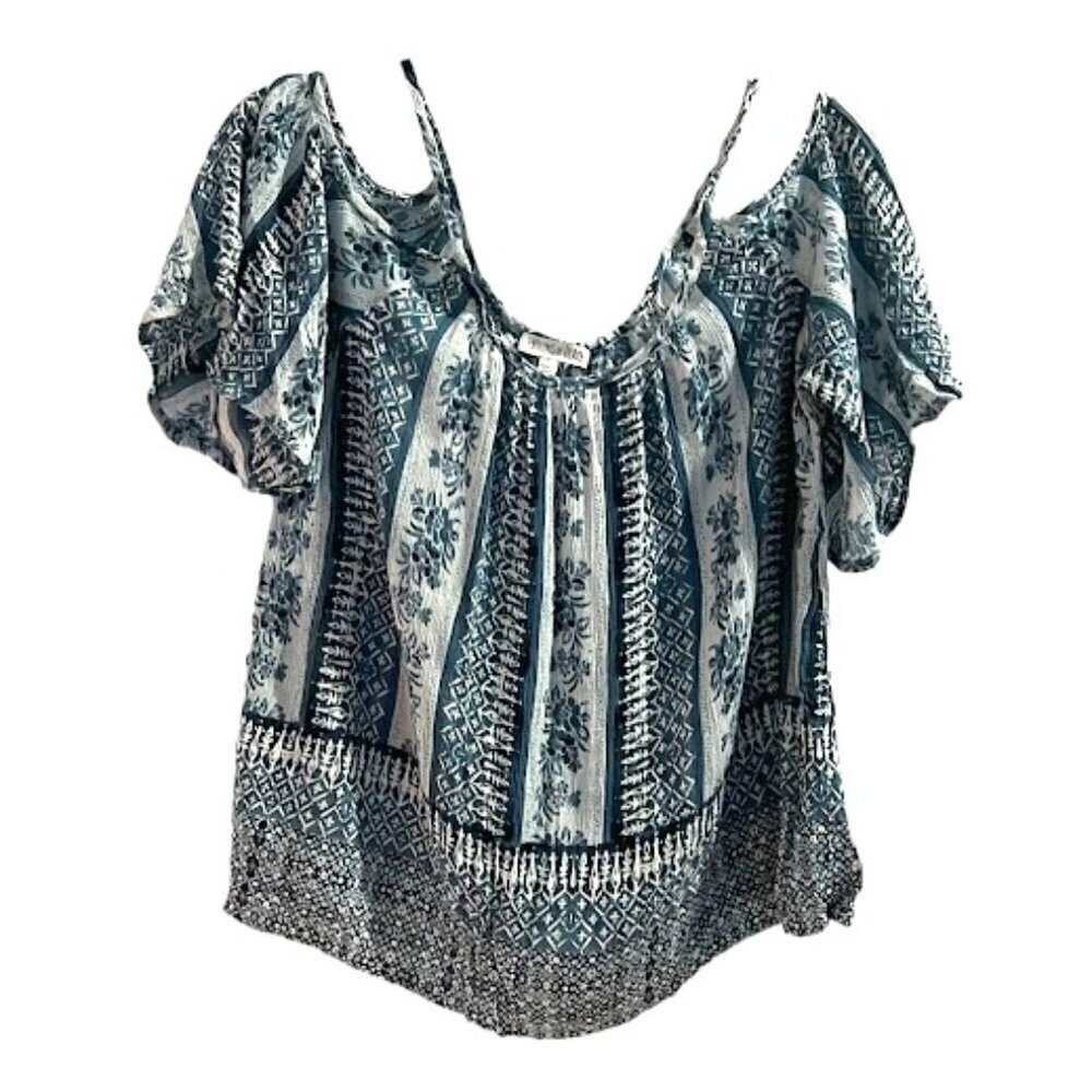 Off the shoulder short sleeve top